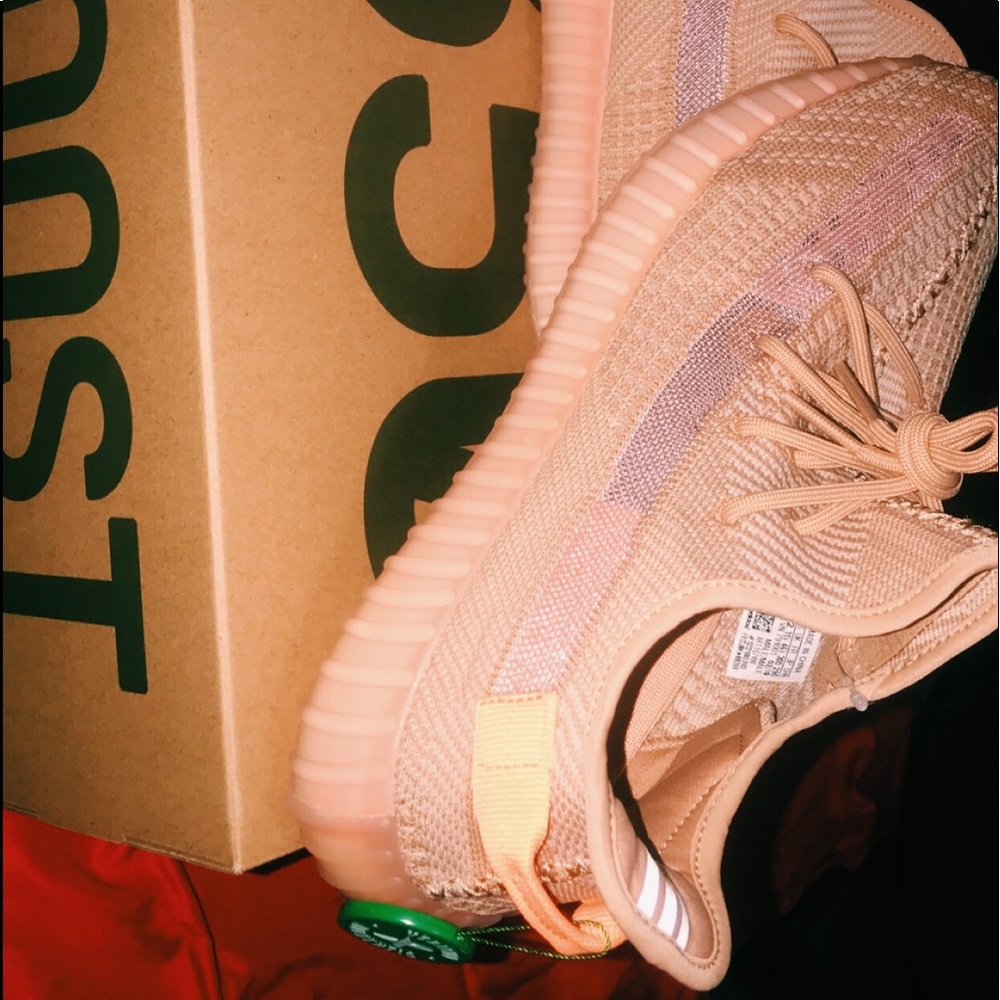 yeezy (clay) size 12